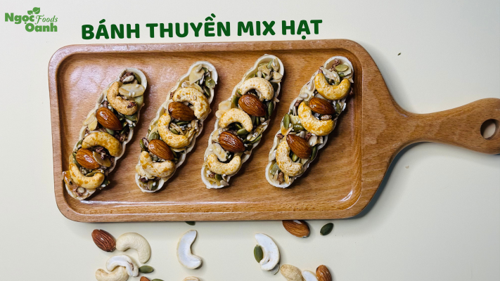 banh-thuyen-mix-hat